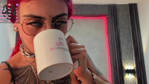 Snapshot of _selene_red chatting on 02-06-25, 08:56 Selene online show from 02-06-25, 08:56