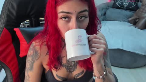 Snapshot of _selene_red chatting on 02-07-25, 02:47 Selene online show from 02-07-25, 02:47