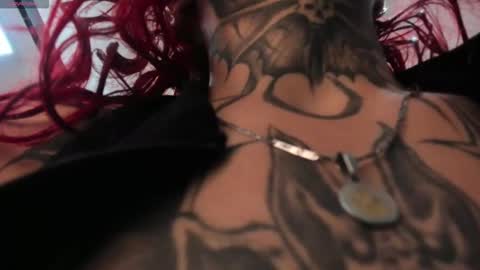 Snapshot of _selene_red chatting on 02-13-25, 01:37 Selene online show from 02-13-25, 01:37