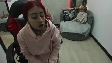 Snapshot of _selene_red chatting on 02-18-25, 12:28 Selene online show from 02-18-25, 12:28