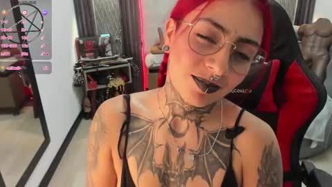 Snapshot of _selene_red chatting on 02-20-25, 03:41 Selene online show from 02-20-25, 03:41