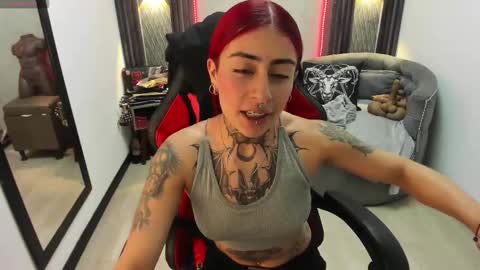 Snapshot of _selene_red chatting on 02-25-25, 03:49 Selene online show from 02-25-25, 03:49