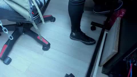 Snapshot of _selene_red chatting on 10-13-25, 02:50 Selene online show from 10-13-25, 02:50