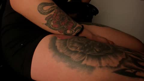 Snapshot of _selene_red chatting on 10-17-25, 01:57 Selene online show from 10-17-25, 01:57