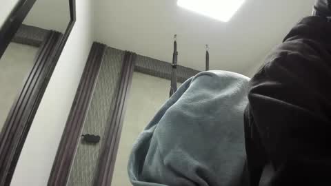 Snapshot of _selene_red chatting on 04-30-26, 01:23 Selene online show from 04-30-26, 01:23