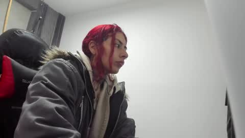 Snapshot of _selene_red chatting on 06-04-26, 01:11 Selene online show from 06-04-26, 01:11