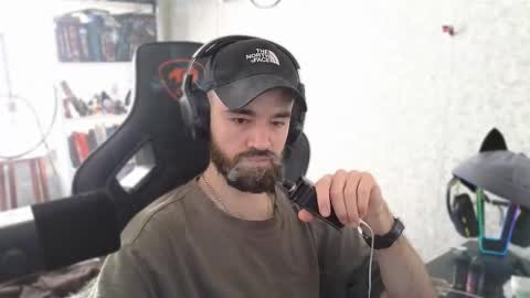 Ask me online show from 03-29-26, 07:52