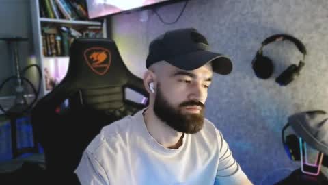 Ask me online show from 04-09-26, 07:30