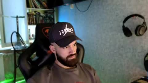 Ask me online show from 07-18-26, 06:56