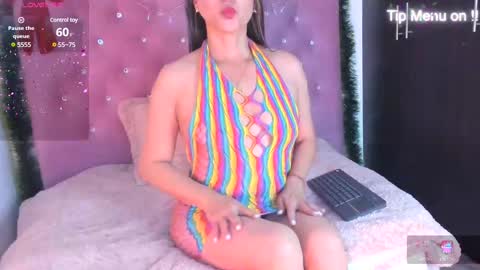 Snapshot of _sexbunny_ chatting on 12-24-24, 06:11 _sexbunny_ online show from 12-24-24, 06:11
