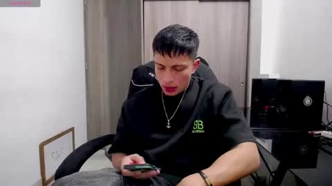 Snapshot of _sexy_jack chatting on 01-21-25, 05:05 Juan Pablo-independent model online show from 01-21-25, 05:05