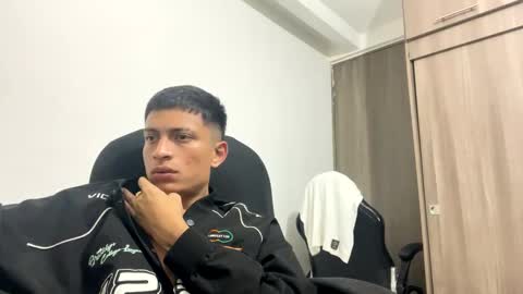 Snapshot of _sexy_jack chatting on 02-03-25, 06:56 Juan Pablo-independent model online show from 02-03-25, 06:56