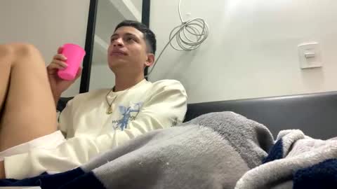 Snapshot of _sexy_jack chatting on 02-09-25, 04:14 Juan Pablo-independent model online show from 02-09-25, 04:14