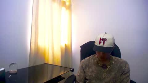 Snapshot of _sexy_jack chatting on 02-15-25, 07:50 Juan Pablo-independent model online show from 02-15-25, 07:50