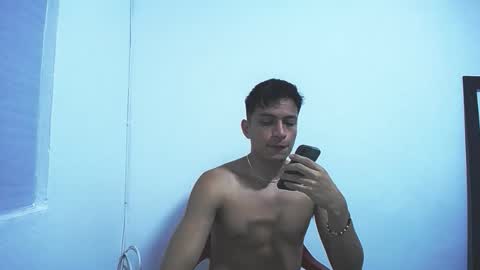 Snapshot of _sexy_jack chatting on 12-17-25, 04:07 Juan Pablo-independent model online show from 12-17-25, 04:07