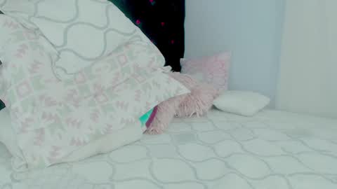 Snapshot of _sexyalexa chatting on 09-20-25, 04:08 Alexa online show from 09-20-25, 04:08