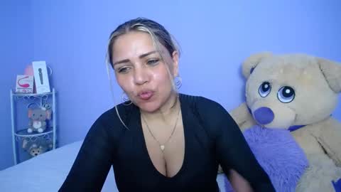 Snapshot of _sexyredhead_ chatting on 01-16-25, 12:31 KATA online show from 01-16-25, 12:31