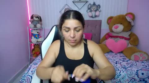 Snapshot of _sexyredhead_ chatting on 09-26-25, 12:20 KATA online show from 09-26-25, 12:20