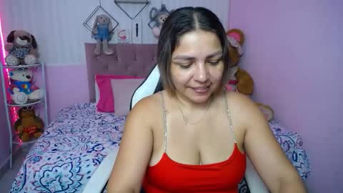 Snapshot of _sexyredhead_ chatting on 09-29-25, 12:21 KATA online show from 09-29-25, 12:21