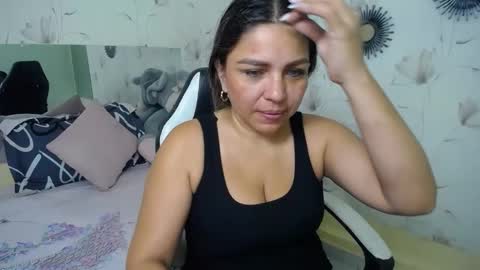 Snapshot of _sexyredhead_ chatting on 10-18-25, 11:55 KATA online show from 10-18-25, 11:55