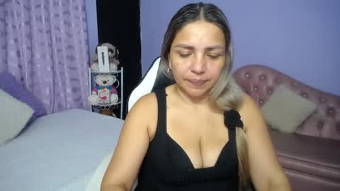 Snapshot of _sexyredhead_ chatting on 01-07-26, 12:29 KATA online show from 01-07-26, 12:29