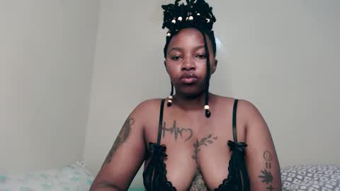 Snapshot of _sexysquirter chatting on 11-15-25, 05:31 _sexysquirter online show from 11-15-25, 05:31