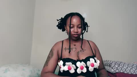 Snapshot of _sexysquirter chatting on 11-29-25, 05:49 _sexysquirter online show from 11-29-25, 05:49