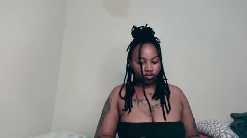 Snapshot of _sexysquirter chatting on 12-01-25, 06:02 _sexysquirter online show from 12-01-25, 06:02