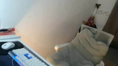 Snapshot of _shanexx chatting on 10-06-25, 06:27 _shanexx online show from 10-06-25, 06:27
