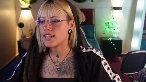 _sharlotte777 online show from 12-23-24, 05:11