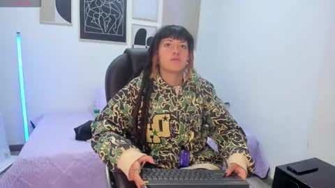 _sharlotte777 online show from 11-22-25, 02:27