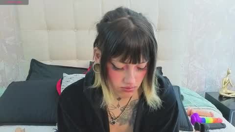 Snapshot of _sharlotte777 chatting on 04-29-26, 05:30 _sharlotte777 online show from 04-29-26, 05:30