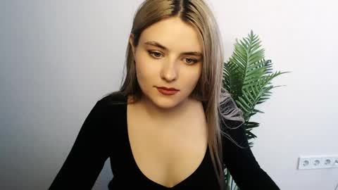 _shy_sabrina__ online show from 04-15-26, 08:43