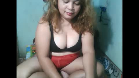 Snapshot of _simply_mama chatting on 04-20-26, 08:43 _simply_mama online show from 04-20-26, 08:43