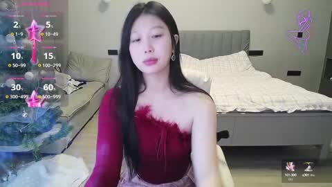 Snapshot of _smileflower_ chatting on 12-21-24, 12:06 winni online show from 12-21-24, 12:06