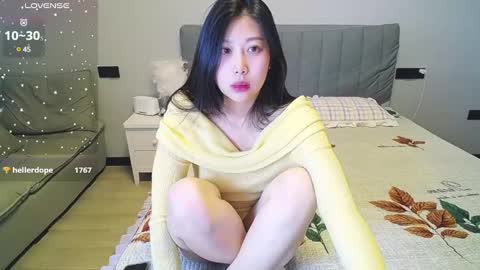 Snapshot of _smileflower_ chatting on 02-10-25, 08:31 winni online show from 02-10-25, 08:31