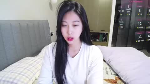 Snapshot of _smileflower_ chatting on 02-21-25, 11:01 winni online show from 02-21-25, 11:01
