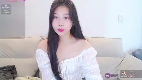 Snapshot of _smileflower_ chatting on 09-14-25, 03:27 winni online show from 09-14-25, 03:27