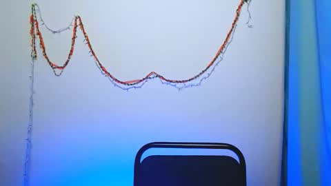 Snapshot of _snow_queen__ chatting on 12-19-25, 03:19 Rachel online show from 12-19-25, 03:19