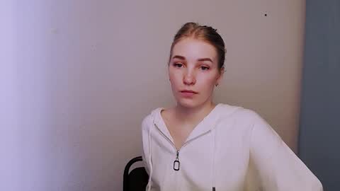 Snapshot of _snow_queen__ chatting on 03-04-26, 11:38 Rachel online show from 03-04-26, 11:38