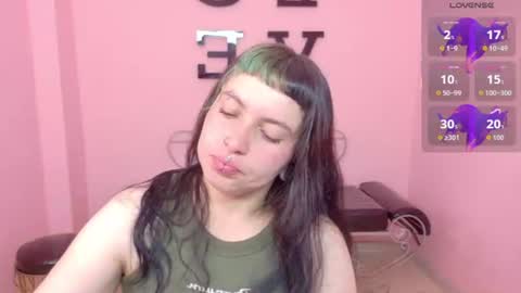 Snapshot of _sofia_smith1 chatting on 06-25-26, 01:26 Sofia online show from 06-25-26, 01:26