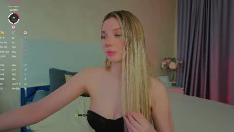 Sophie online show from 07-19-26, 07:17