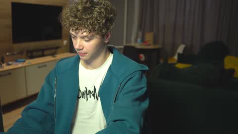 OLIVERpvt is open online show from 01-29-25, 12:02