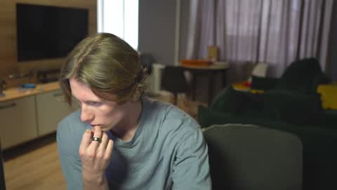 OLIVERpvt is open online show from 01-30-25, 09:15