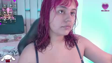 Snapshot of _sowy_venus_ chatting on 07-20-26, 12:40 V E N U S online show from 07-20-26, 12:40