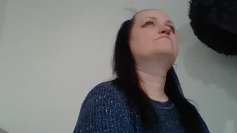 Melisa online show from 01-25-25, 05:19