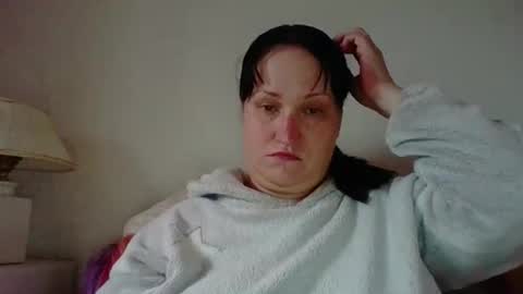 Melisa online show from 12-17-25, 10:21