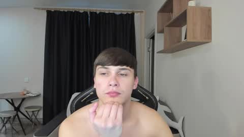 Snapshot of _stager_ chatting on 11-11-25, 04:23 MARKPVT IS OPEN online show from 11-11-25, 04:23