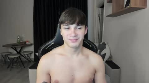 Snapshot of _stager_ chatting on 11-21-25, 04:33 MARKPVT IS OPEN online show from 11-21-25, 04:33