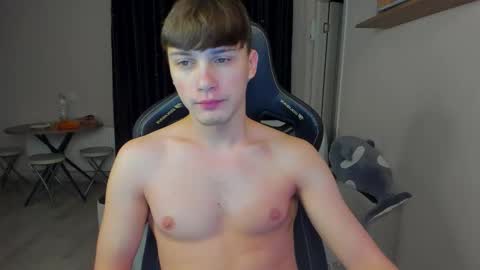 Snapshot of _stager_ chatting on 12-23-25, 04:21 MARKPVT IS OPEN online show from 12-23-25, 04:21